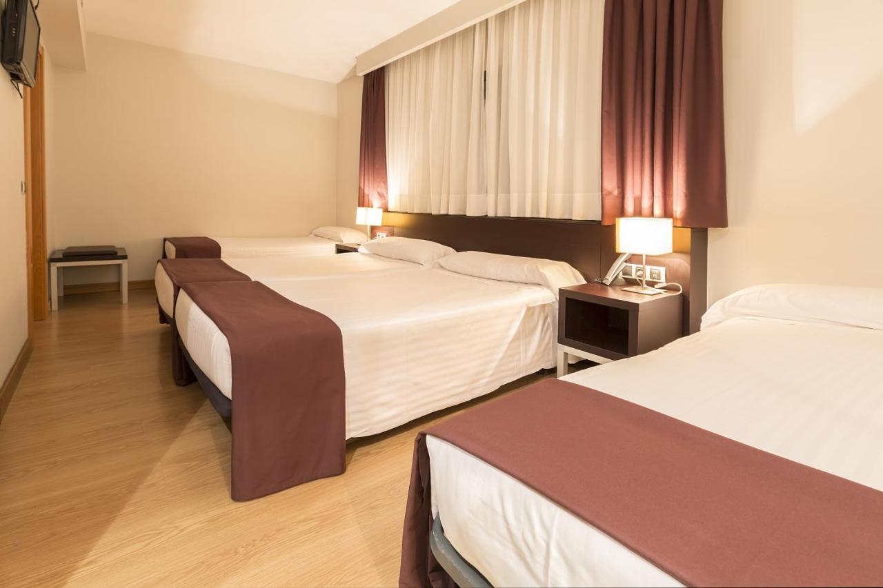 Hotel Plazaola Irurtzun Zewnętrze zdjęcie