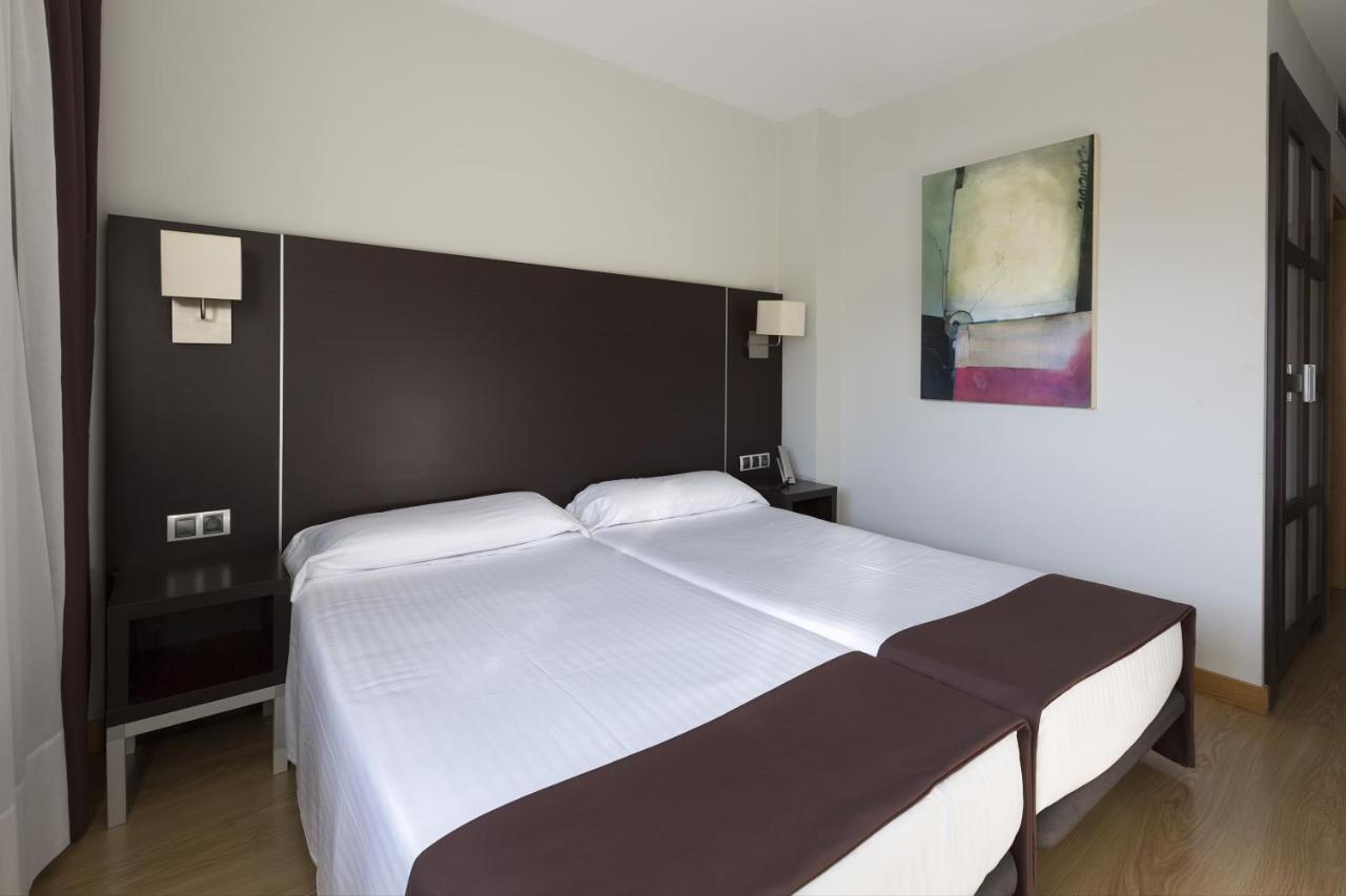 Hotel Plazaola Irurtzun Zewnętrze zdjęcie