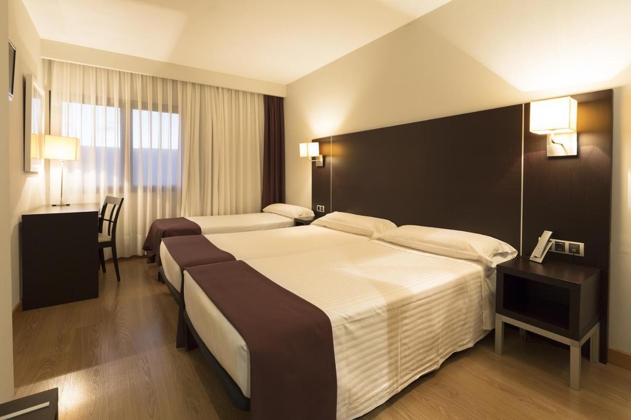 Hotel Plazaola Irurtzun Zewnętrze zdjęcie