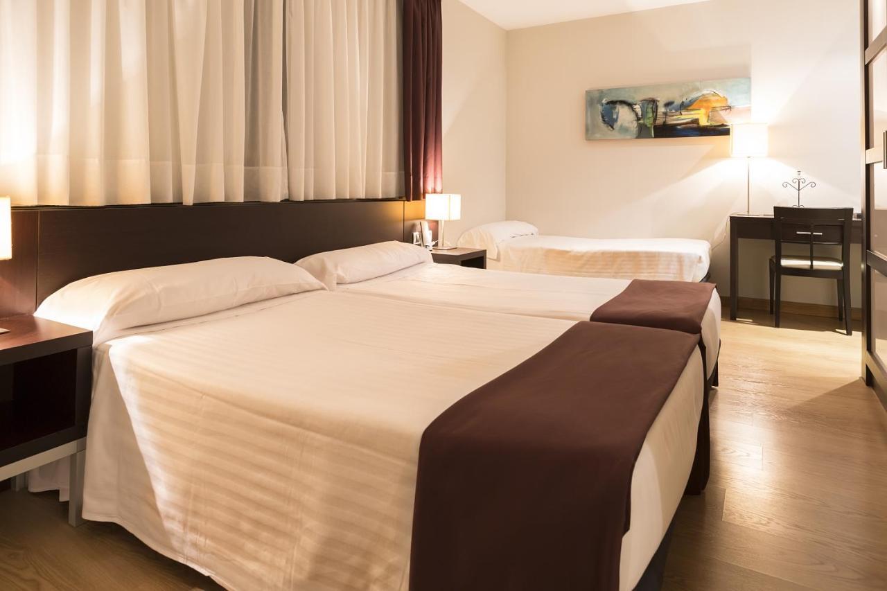 Hotel Plazaola Irurtzun Zewnętrze zdjęcie