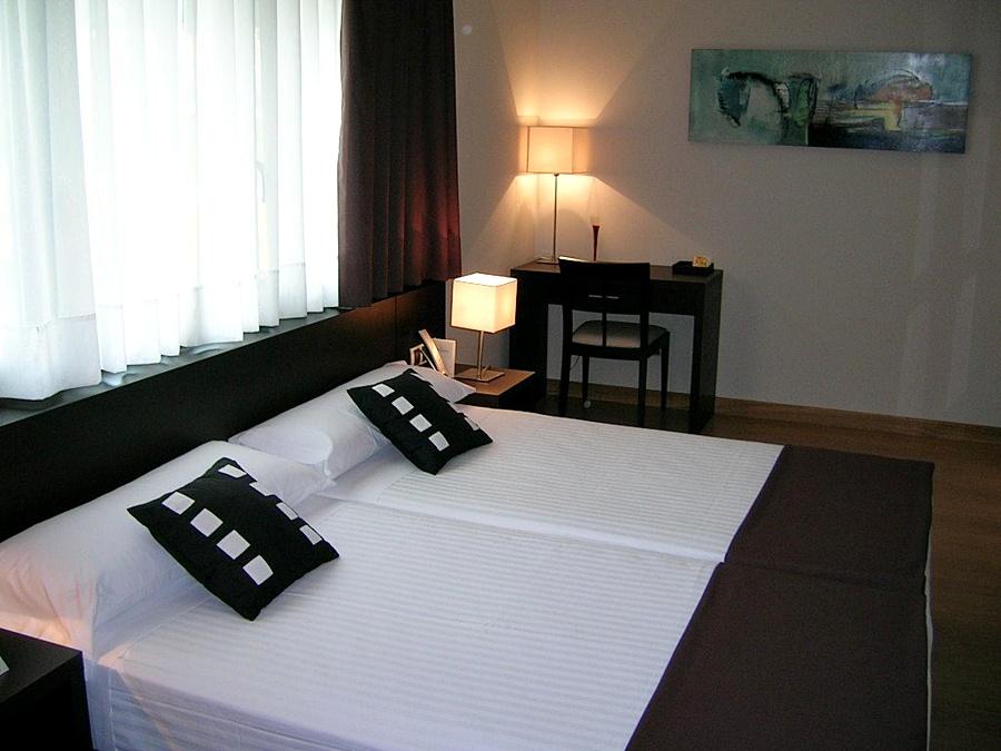 Hotel Plazaola Irurtzun Zewnętrze zdjęcie